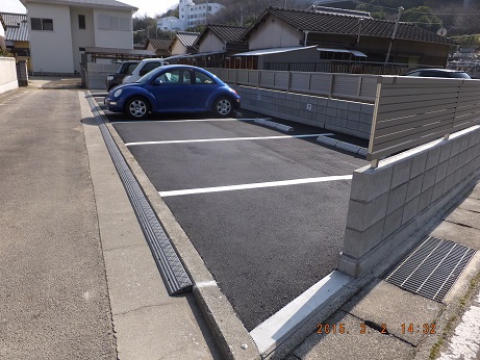 【坂出中央店】香川県坂出市　駐車場整備工事